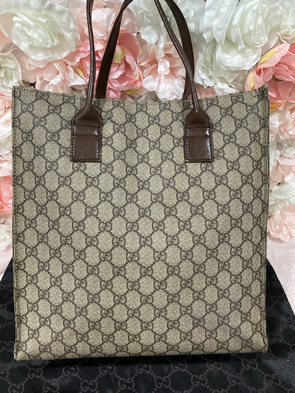 Gucci GG Supreme Canvas Tote Bag